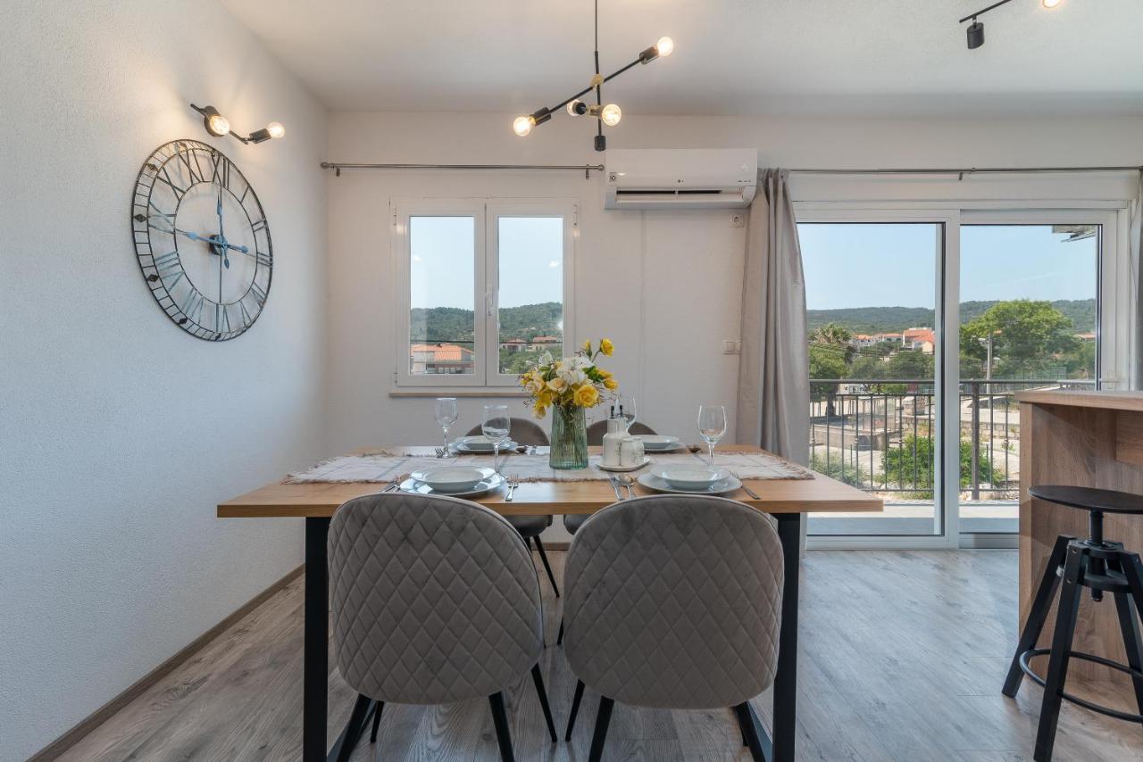 Beach Apartman Marela Slatine Exteriér fotografie